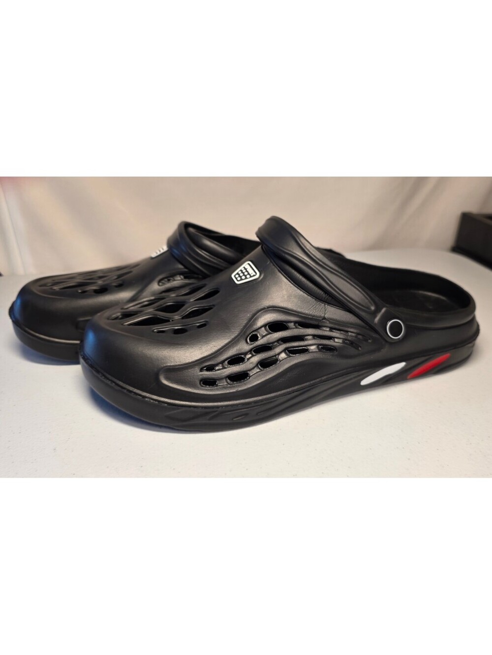 Sz 14 Sport Black Ventilated Comfort Clogs with Adjustable Heel Strap